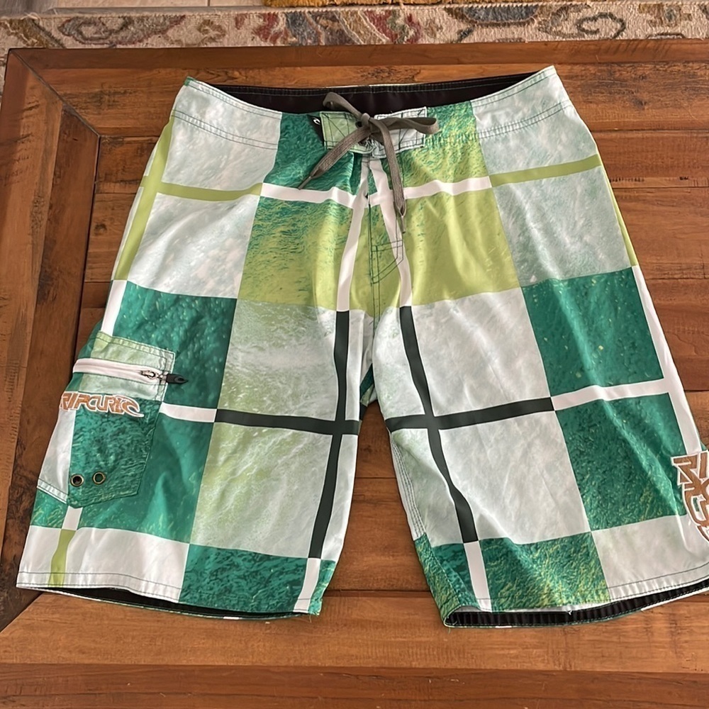 RIP Curl Board Shorts Size 34